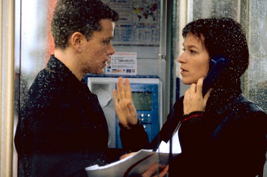 Franka Potente und Matt Damon in "Die Bourne Identität", 2002