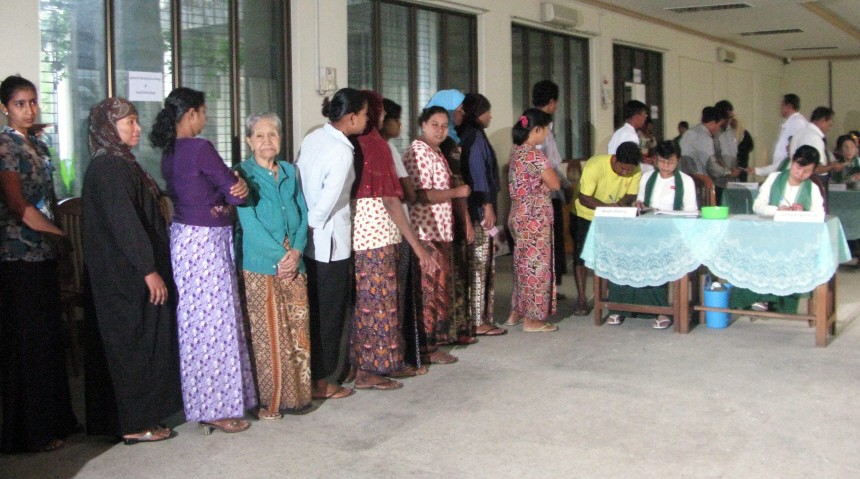 Erste Wahlen in Birma seit 1990