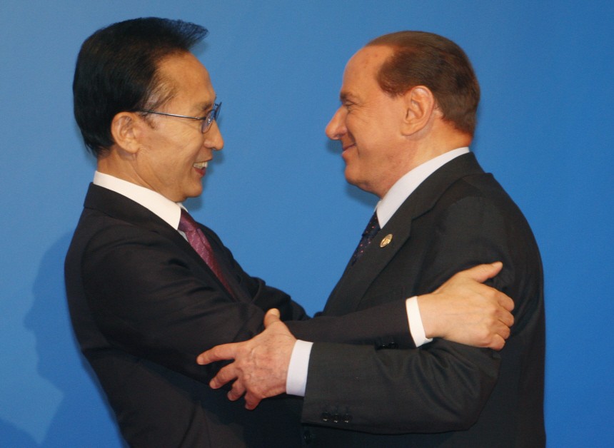 Lee Myun-bak, Silvio Berlusconi