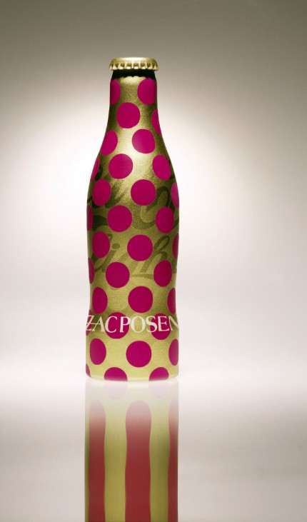 Fashion-Designer Zac Posen entwirft für Coca-Cola light exklusive Alu Bottle