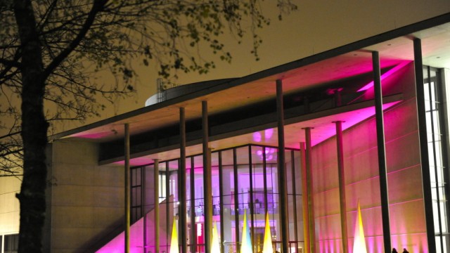 Pinakothek der Moderne: Die Freunde der Pinakothek der Moderne veranstaltet zum achten Mal das große PIN.-Fest - und sammelten 380.000 Euro ein.