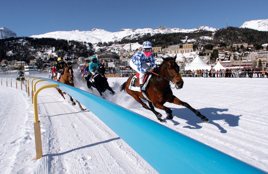 Champagner auf der Spitze der Welt: Wintersport in St. Moritz