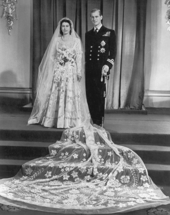 Hochzeit Royals Brautkleid Hochzeitskleid Königshaus Braut