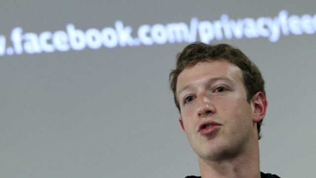 Facebook CEO Mark Zuckerberg speaks at Facebook headquarters in Palo Alto