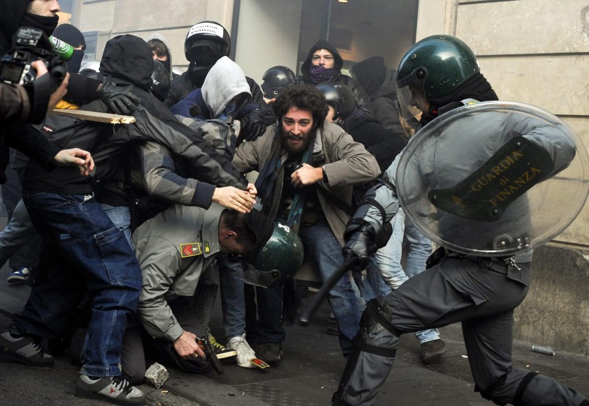 Riots in Rome over government budget cuts