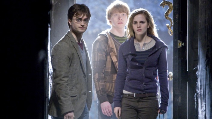 Harry Potter and The Deathly Hallows-Part 1