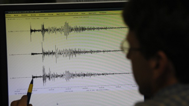 Seismologen beobachten schweres Erdbeben bei indonesischer Insel Sumatra