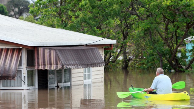 Rekordflut in Australien: Zahlreiche Häuser stehen unter Wasser.