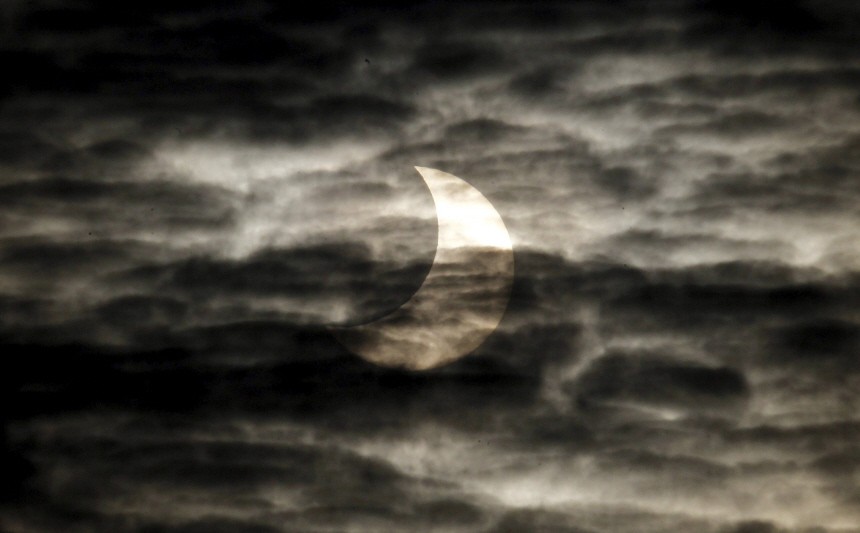 Partial solar eclipse in Spaon