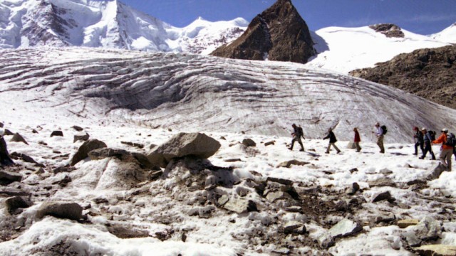 Umweltminister fordert  besseren Schutz der Alpengletscher