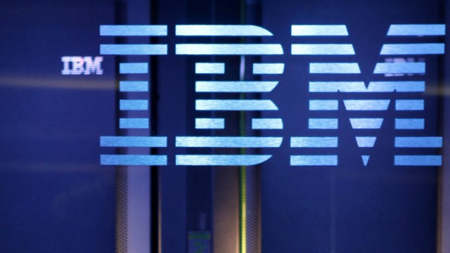 Wirtschaft kompakt: Starke Geschäfte mit IT-Dienstleistungen, Software und leistungsstarken Firmenrechnern bescherten IBM Rekordzahlen.