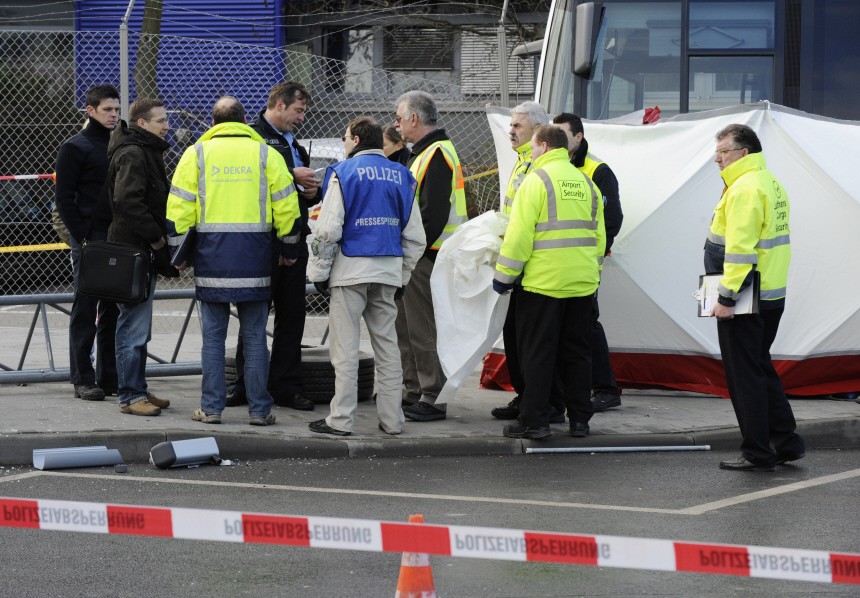 Tödlicher Busunfall am Flughafen Frankfurt