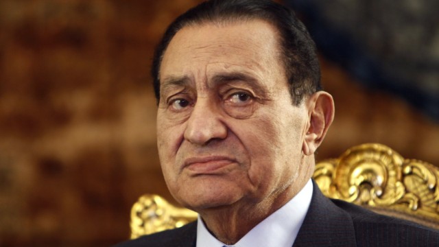 File photo of Egypt's President Hosni Mubarak attending a meeting with South Africa's President Jacob Zuma in Cairo