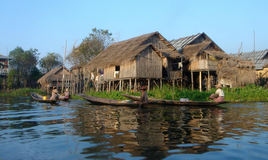 Ruderkünstler im Wickelrock: Bei den Fischern am Inle-See in Birm