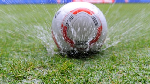 Hamburger Derby wegen Dauerregens abgesagt