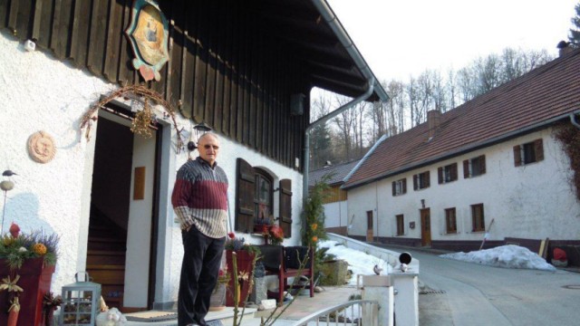 Schöllnstein in Niederbayern: Der Schöllnsteiner Volker Pagany sagt: "Die Flüchtlinge sind arme Kerlchen."