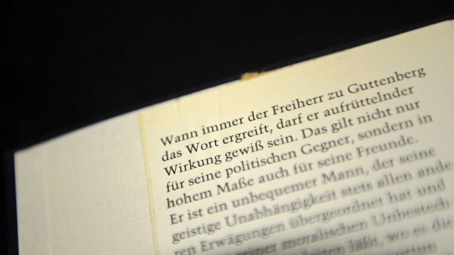 'Fussnoten' von Karl Theodor zu Guttenberg
