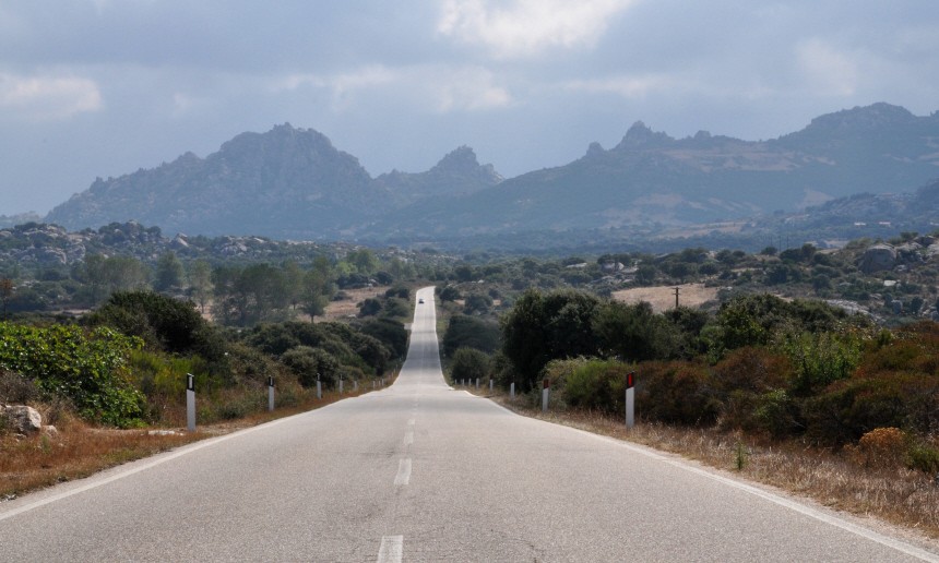 Land der Eichen und Felsen: Eine Tour durch den Norden Sardiniens