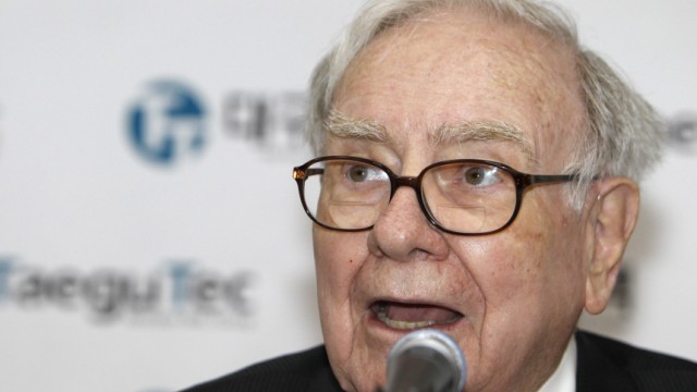 Warren Buffett attends a news conference at a factory of TaeguTec after a ground-breaking ceremony in Daegu