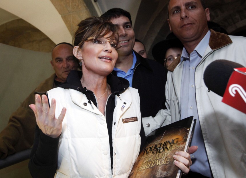 Sarah Palin arrives to Western Wall plaza in Jerusalem on private