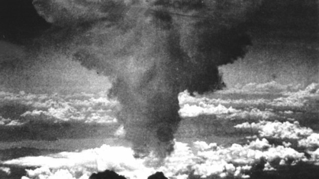 Explosion der Atombombe in Nagasaki