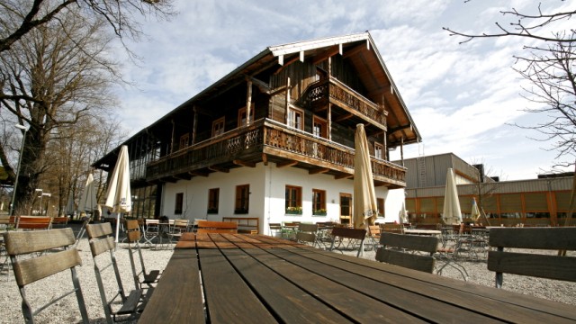Gasthaus Flößerei: Das Hofbräuhaus Traunstein soll eine weit größere Summe als vereinbart in den Bau des Wirtshauses gesteckt haben.