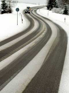 verschneite Straße
