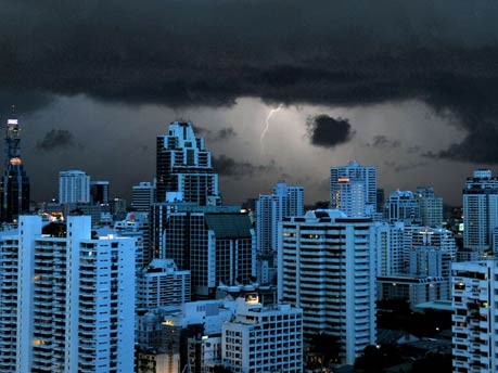 Gewitter über Bangkok;Reuters