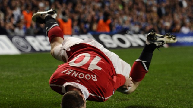 Manchester United's Wayne Rooney celebrates after scoring a goal in London