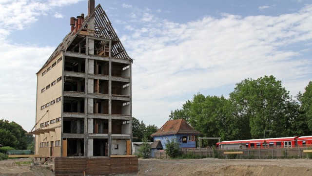 Stadtrat Dachau: Der Baywa-Turm wird wahrscheinlich bald abgerissen.