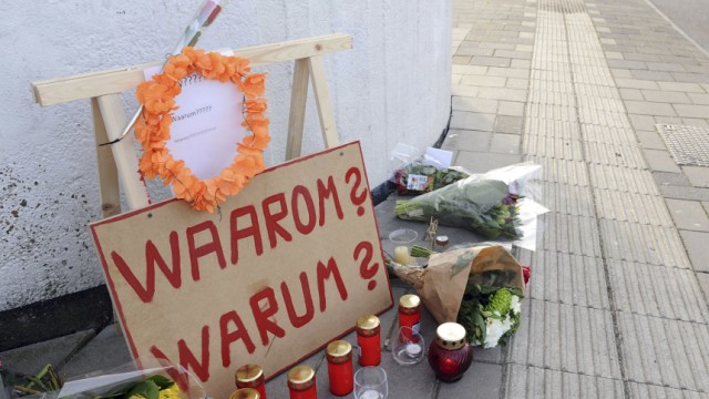 Niederlande: Schießerei: Warum? Diese Frage stellen sich die Bewohner des niederländische Alphen nach dem Amoklauf eines 24-Jährigen.