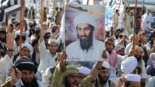 Militanter Islamismus: Al-Qaida gibt jungen empörten Männern etwas, für das es sich zu sterben und zu töten lohnt - ein Zuhause bietet sie nicht.