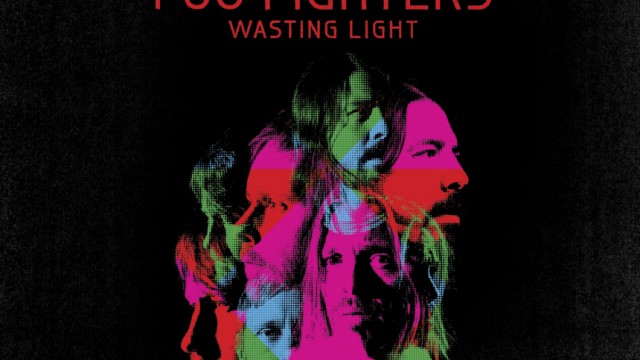 Musikvermarktung: Foo Fighters: Das Cover des neuen Foo Fighters - Albums werden nur wenige in Form einer CD kennen - die meisten Datenträger werden online gekauft.