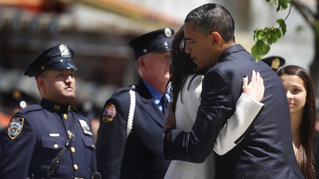 Obama Attends Wreath-Laying Ceremony At Ground Zero After Death Of Bin Laden