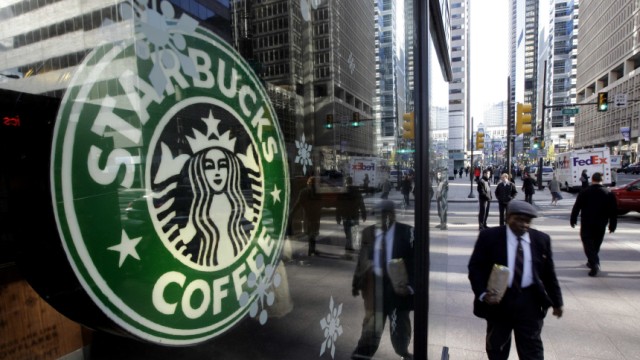 Diskriminierung: Starbucks ist weltweit erfolgreich - der neueste Firmencoup, eine kleinwüchsige Fraue zu entlassen, ist jedoch keine geglückte Eigen-PR.