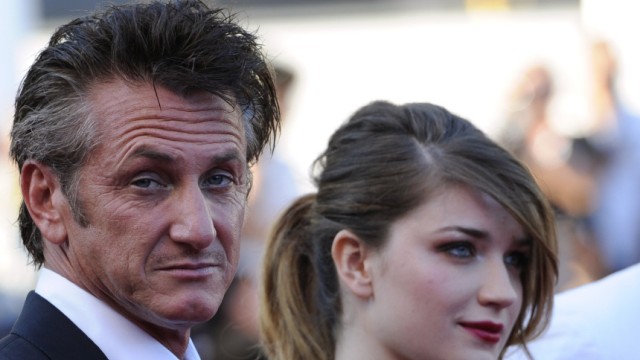 Abschluss in Cannes: Schöne Arroganz: US-Schauspieler Sean Penn und seine irische Kollegin Eve Hewson, mit ihrem Film "This Must Be The Place", auf dem wichtigsten Film-Festival der Welt.