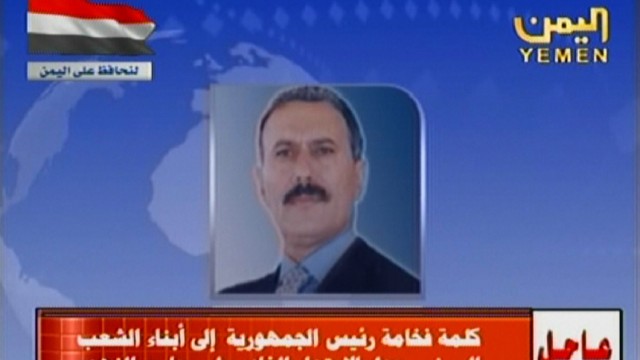 Gewalt im Jemen: Nach dem Angriff auf den Präsidentenpalast versichterte Ali Abdallah Salih in einer Audiobotschaft im Staatsfernsehen, er sei bei "guter Gesundheit".