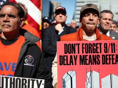 Demonstrierende Bauarbeiter am Ground Zero, Foto: AFP/Getty Images