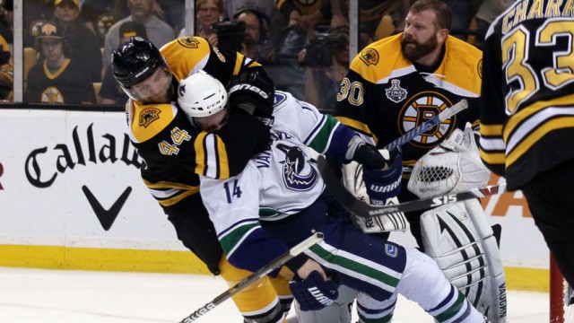 Vancouver Canucks v Boston Bruins - Game Four