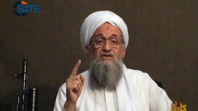 Zawahiri wird Nachfolger Bin Ladens: Aiman al-Zawahiri in einer kürzlich veröffentlichten Videobotschaft: Das Terrornetzwerk al-Qaida soll den Ägypter nun zum Nachfolger des getöteten Osama bin Laden ernannt haben.