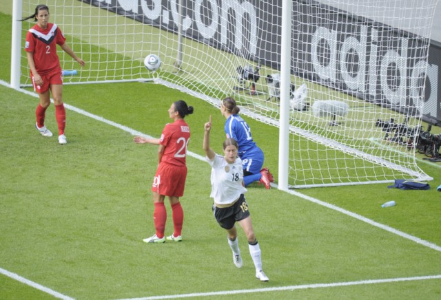 WM-Eroeffnungsspiel: Deutschland - Kanada