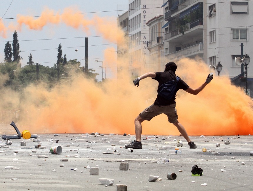 Clashes during 48-hour general strike in Greece