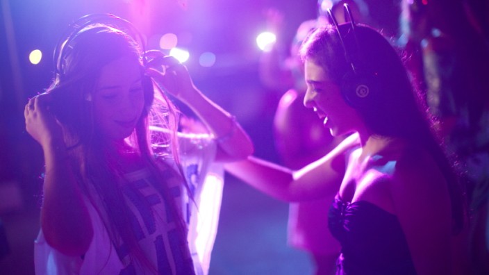 Israeli Youths Celebrate Summer At Silent Disco