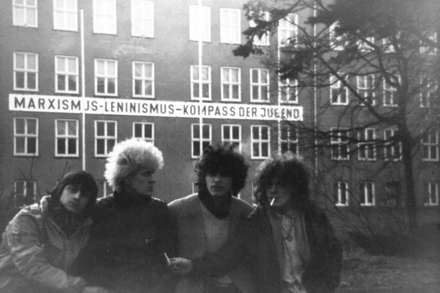 Archiv ueber DDR-Punker oeffnet in Berlin