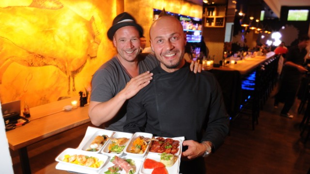 Spanisches Restaurant Altstadt "Miura": Inhaber Patrick Bertermann mit Küchenchef Ivica Mioc.