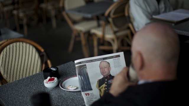 Norwegen nach den Attentaten: Anders Behring Breivik (hier auf einem Zeitungsfoto zu sehen) hatte offenbar nicht die Verbindungen, von denen er sprach.