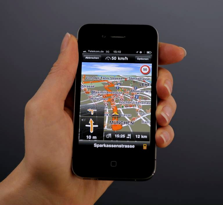 iPhone mit Navigations-App