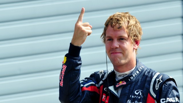 Sebastian Vettel holt in Monza die Pole: Sebastian Vettel jubelt über seine 15. Pole Position.