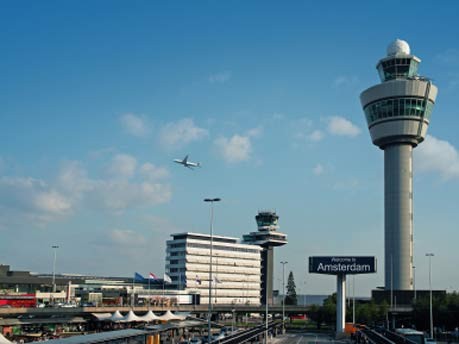Luftverkehr Flughafen Ranking Amsterdam, iStock