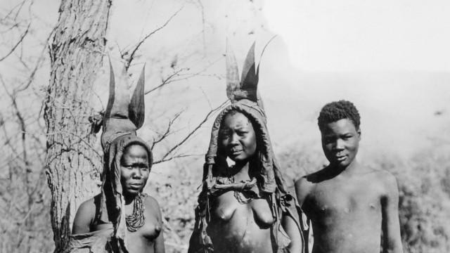 Hererofrauen in Namibia, 1939